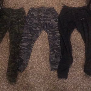Alphalete premium camo joggers